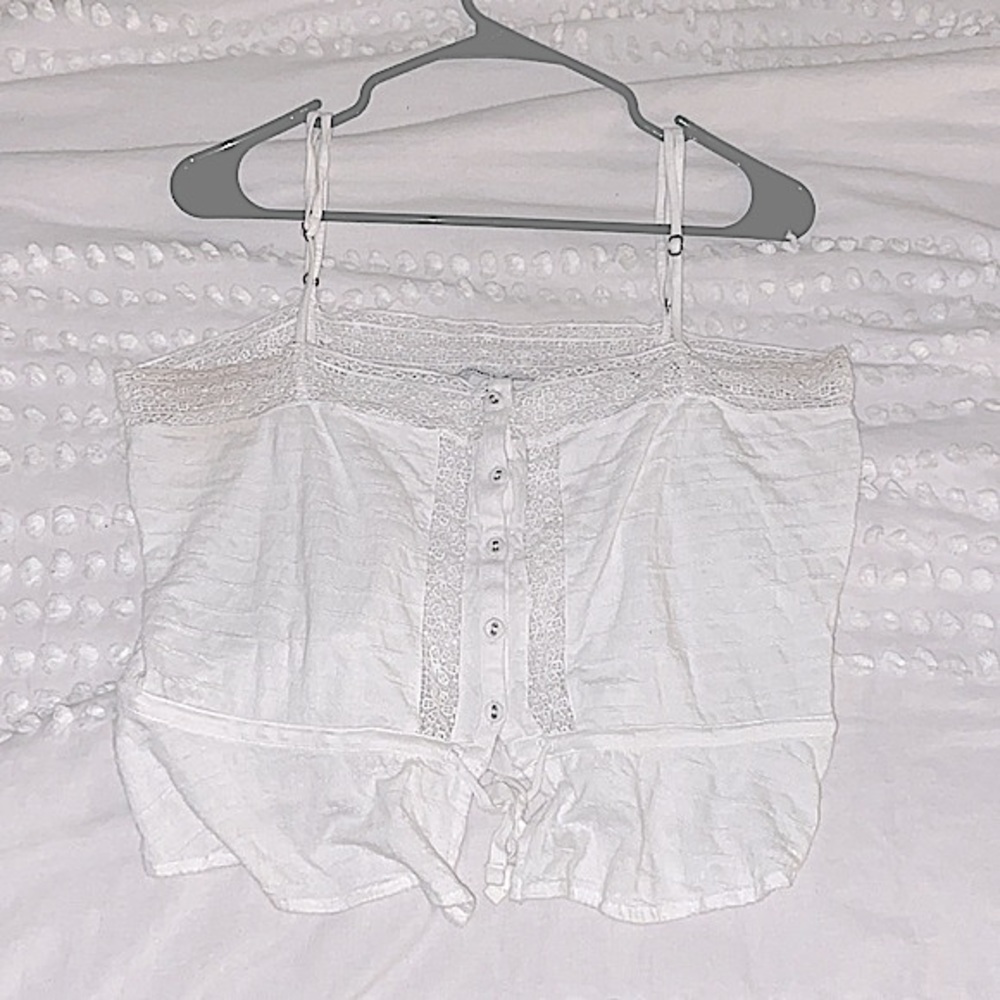 Cropped white top